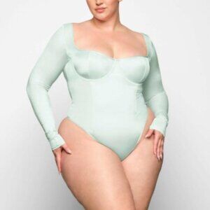 SKIMS Glissenette Long Sleeve Bodysuit Ice XL NWT